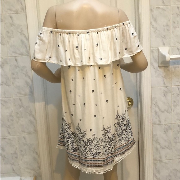 OFF SHOULDER IVORY BOHO STYLE DRESS - Picture 8 of 8